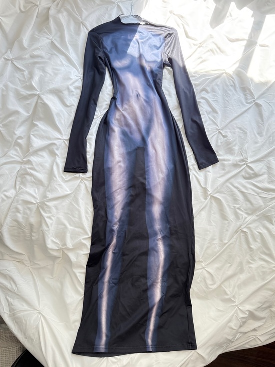 Dresses & Skirts - Body Print Long Sleeve Maxi Dress Navy Blue Bodycon Graphic